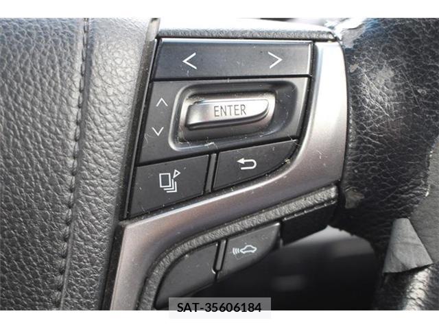 Toyota CROWN 2015-11 8874579-5