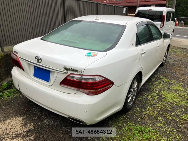 Toyota CROWN 2011-08 8874965-13