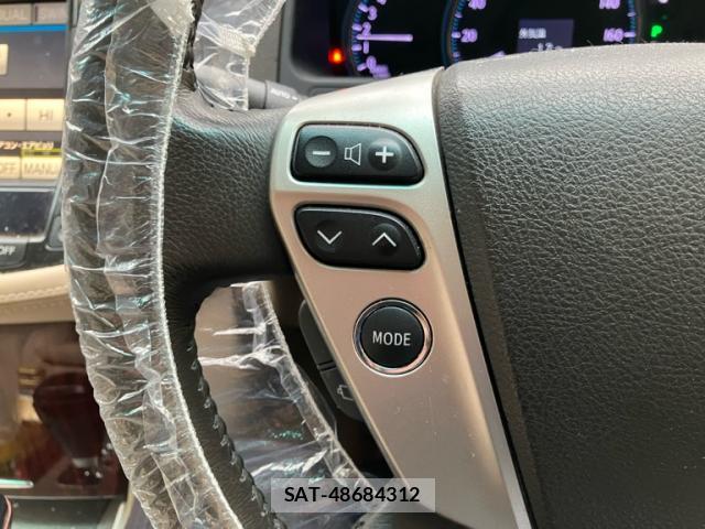 Toyota CROWN 2011-08 8874965-15