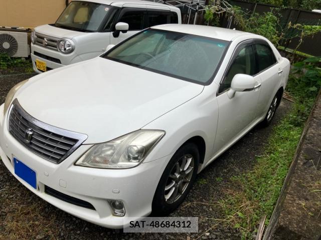 Toyota CROWN 2011-08 8874965-2