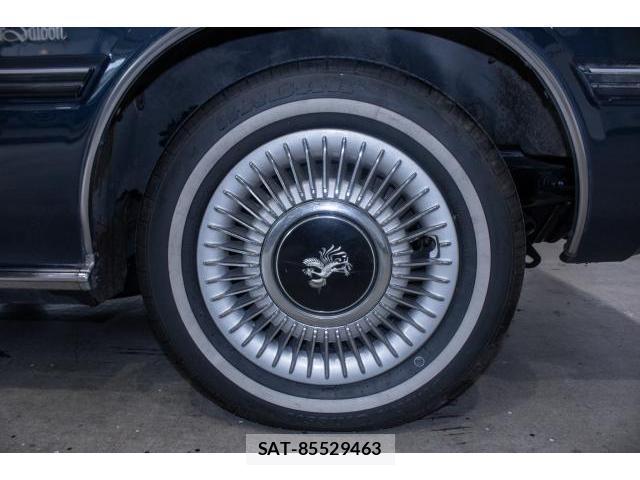 Toyota CROWN 1983-01 8875363-19