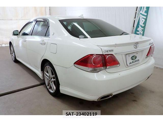 Toyota CROWN 2011-03 8875511-1