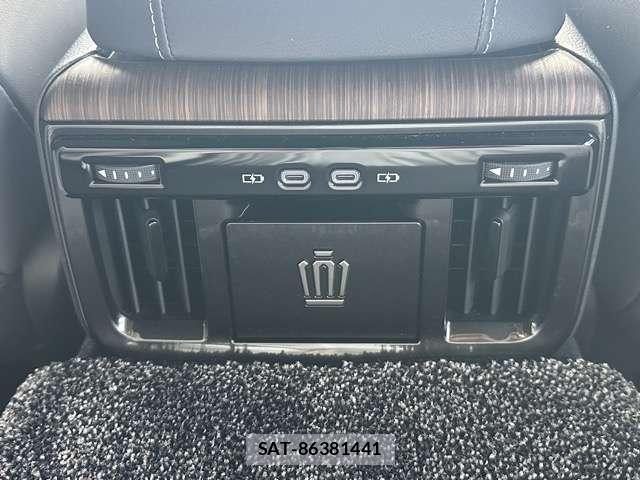 Toyota CROWN 2024-05 8875591-8