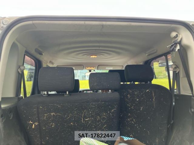 Nissan CUBE 2011-09 8874944-11