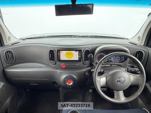 Nissan CUBE 2011-10 8875533-2