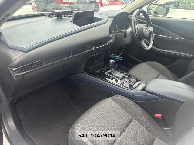 Mazda CX-30 2021-08 8875146-3