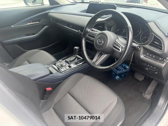 Mazda CX-30 2021-08 8875146-8