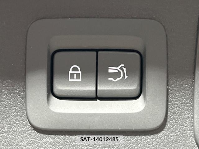 Mazda CX-60 2025-07 8873676-6