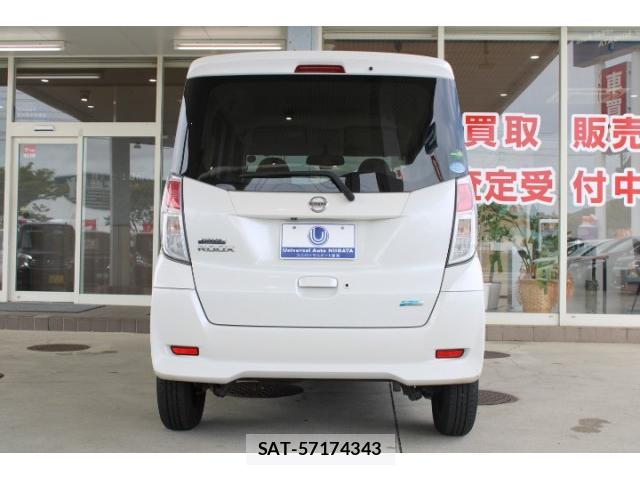 Nissan DAYZ ROOX 2015-11 8874569-11