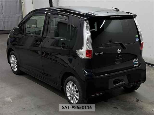 Nissan DAYZ 2013-08 8873133-1