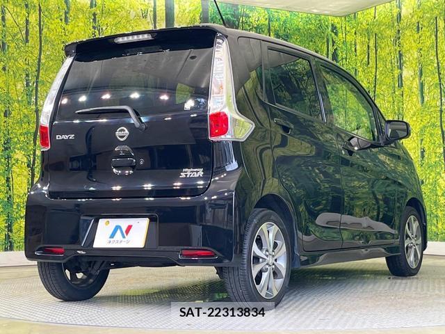 Nissan DAYZ 2015-03 8873775-16