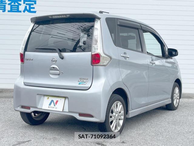 Nissan DAYZ 2014-02 8874132-17