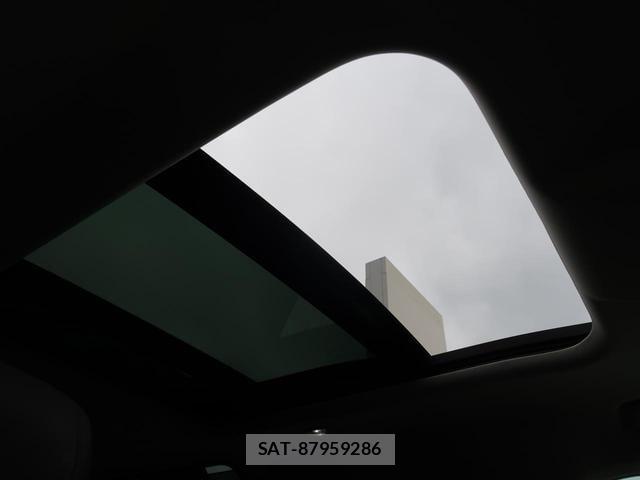 Land Rover DEFENDER 2021-06 8873087-4