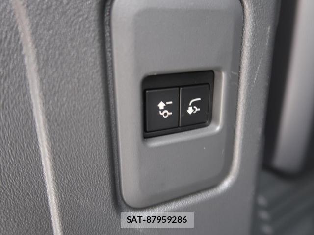 Land Rover DEFENDER 2021-06 8873087-8