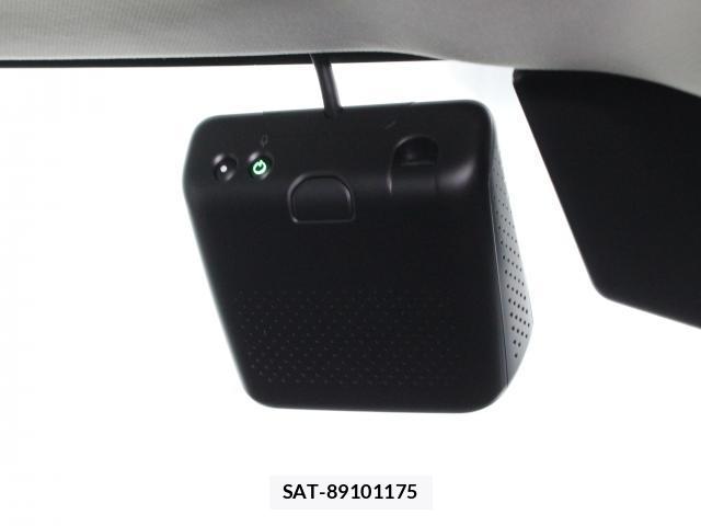 Land Rover DEFENDER 2024-09 8874585-11