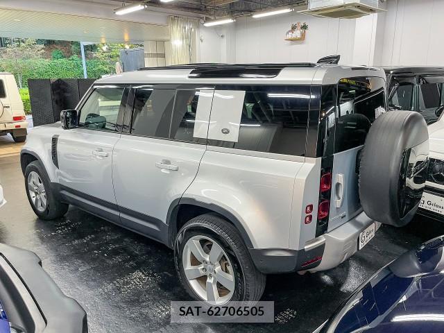 Land Rover DEFENDER 2022-01 8875901-10