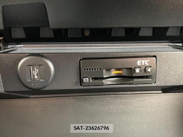 Mitsubishi DELICA 2017-06 8874038-6