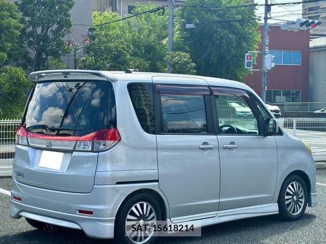 Mitsubishi DELICA 2012-01 8875040-1