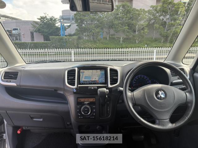 Mitsubishi DELICA 2012-01 8875040-2