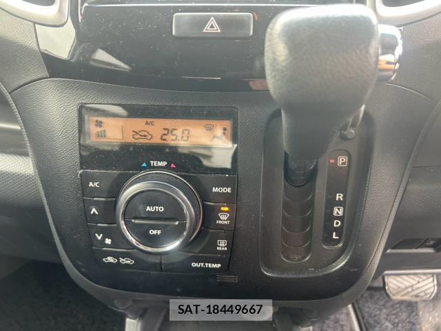 Mitsubishi DELICA 2014-08 8875742-15