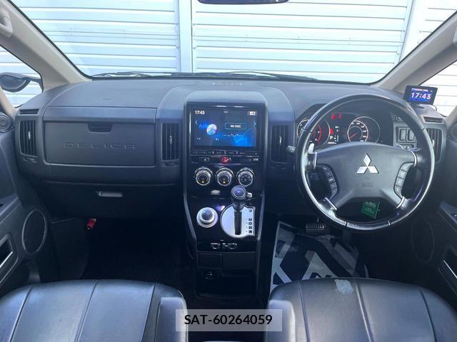 Mitsubishi DELICA 2017-11 8873996-1
