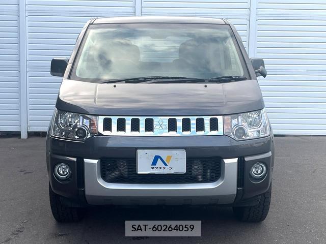 Mitsubishi DELICA 2017-11 8873996-11