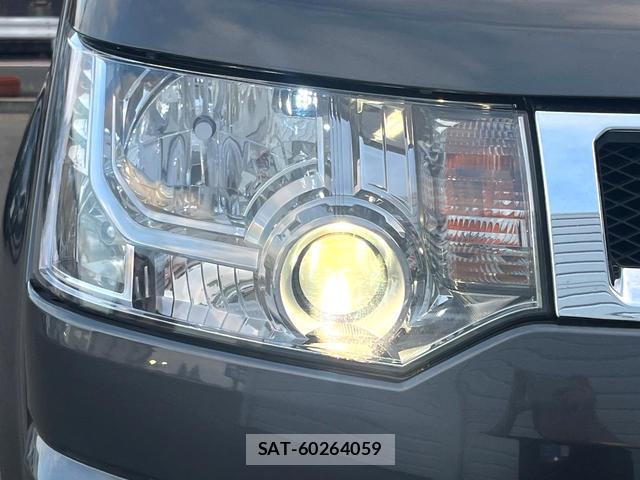 Mitsubishi DELICA 2017-11 8873996-15