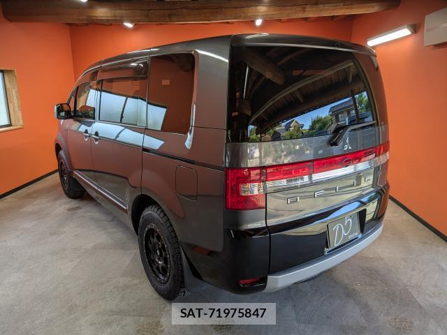 Mitsubishi DELICA 2016-02 8874184-1