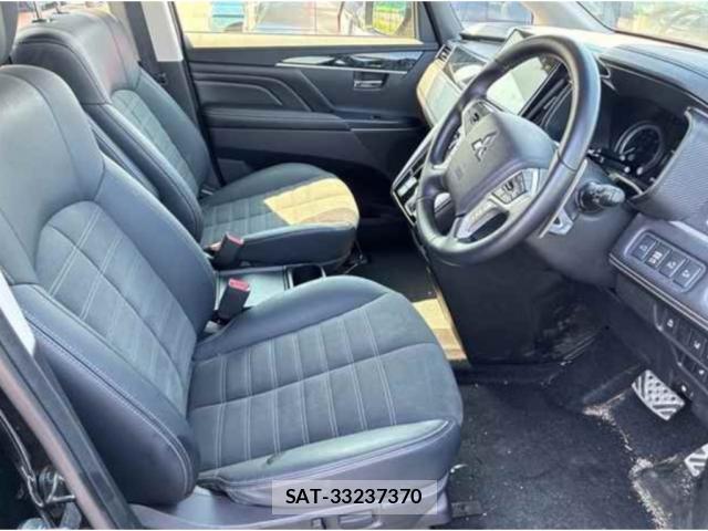 Mitsubishi DELICA 2025-10 8874559-3
