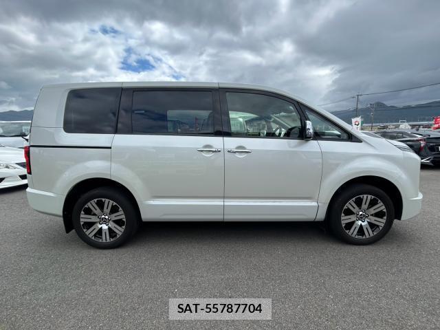 Mitsubishi DELICA 2021-03 8875003-3