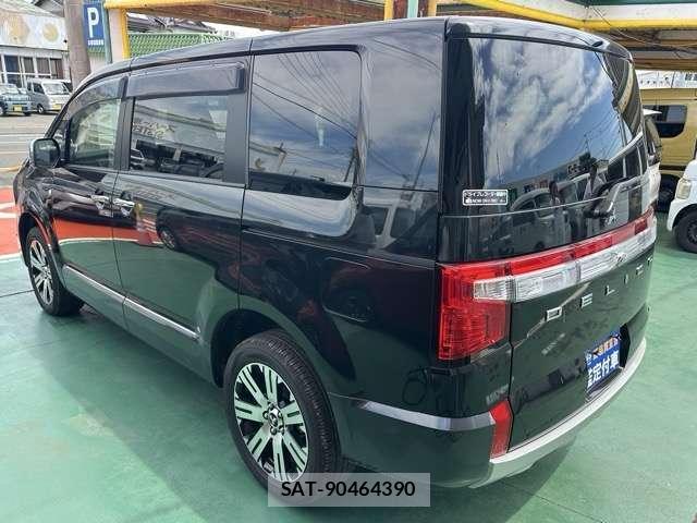 Mitsubishi DELICA 2024-09 8875580-1