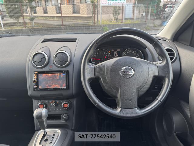Nissan DUALIS 2012-03 8873815-17
