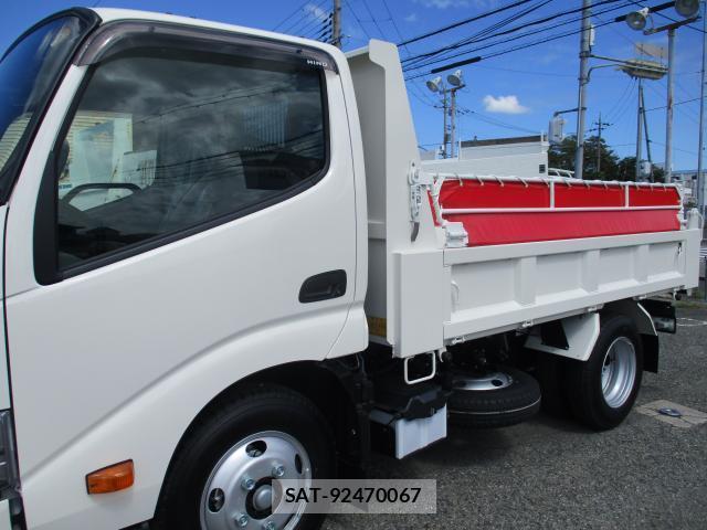 Hino DUTRO 2026-01 8872550-10