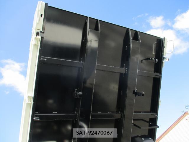 Hino DUTRO 2026-01 8872550-15