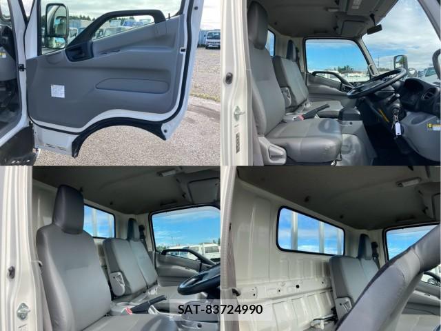 Hino DUTRO 2019-05 8874185-17