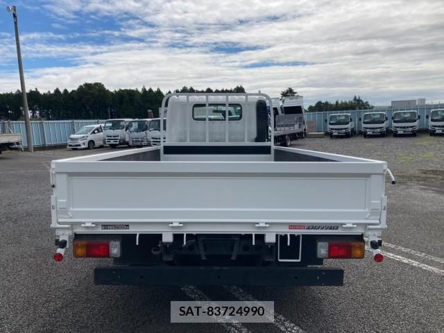 Hino DUTRO 2019-05 8874185-4