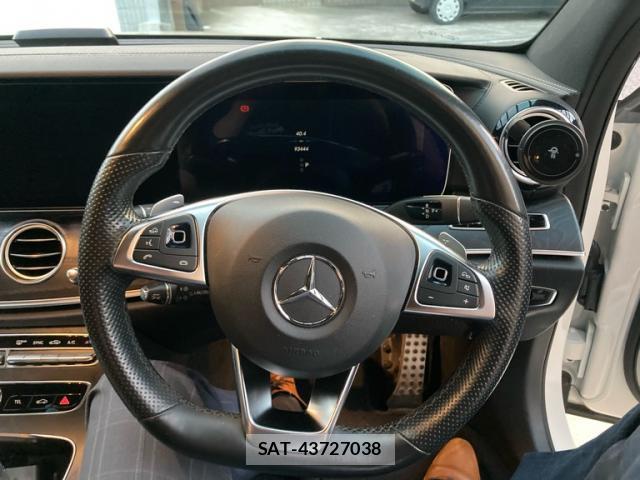 Mercedes Benz E-CLASS 2018-03 8872621-9