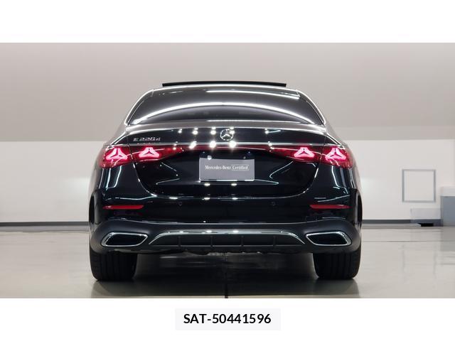 Mercedes Benz E-CLASS 2025-11 8872769-15