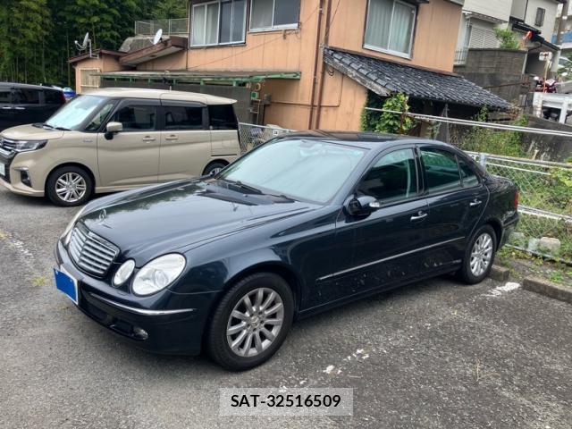 Mercedes Benz E-CLASS 2006-03 8873433-2