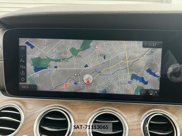 Mercedes Benz E-CLASS 2018-05 8874061-8