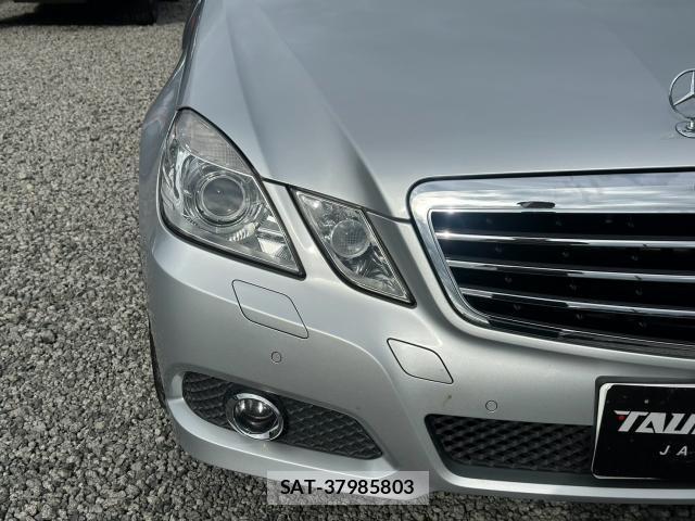 Mercedes Benz E-CLASS 2010-02 8875746-10