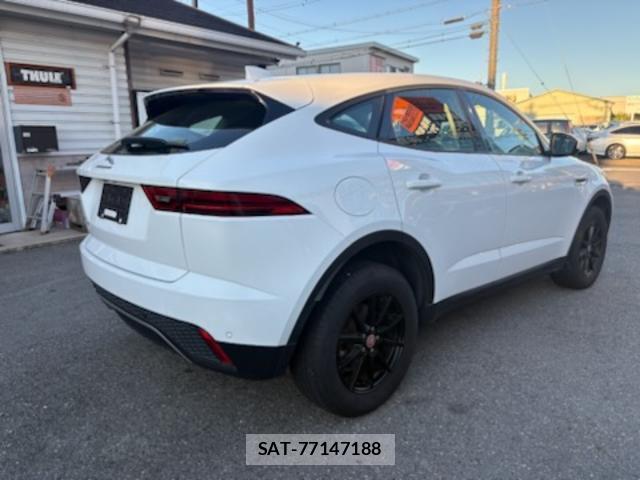 Jaguar E-PACE 2019-03 8874139-1