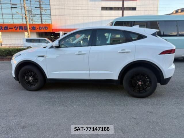 Jaguar E-PACE 2019-03 8874139-11