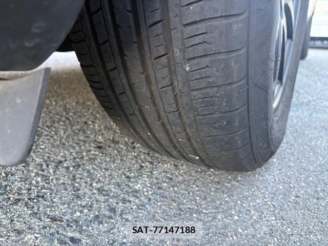 Jaguar E-PACE 2019-03 8874139-15