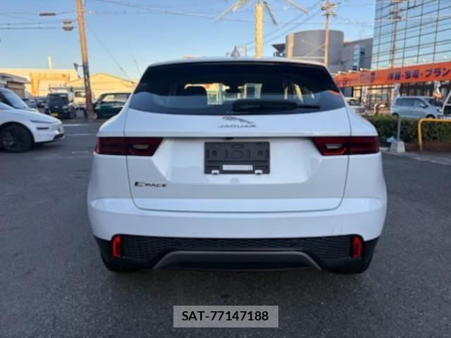 Jaguar E-PACE 2019-03 8874139-8
