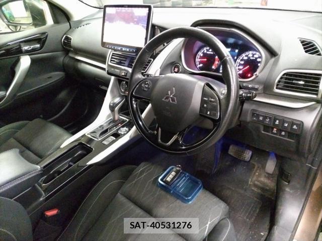 Mitsubishi ECLIPSE CROSS 2018-06 8875352-2