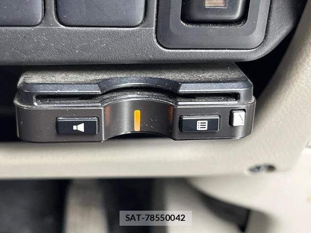 Mitsubishi EK WAGON 2017-03 8874677-5