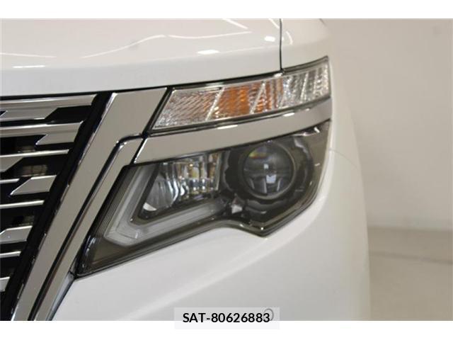 Nissan ELGRAND 2022-06 8872657-14