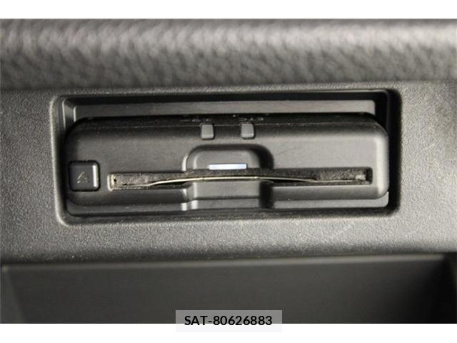 Nissan ELGRAND 2022-06 8872657-3