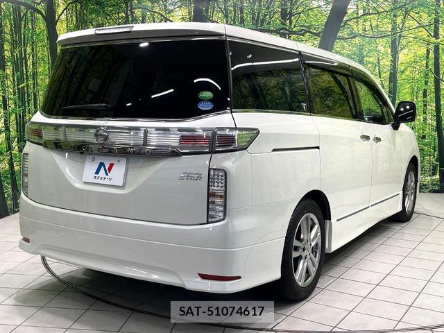 Nissan ELGRAND 2014-02 8873291-17